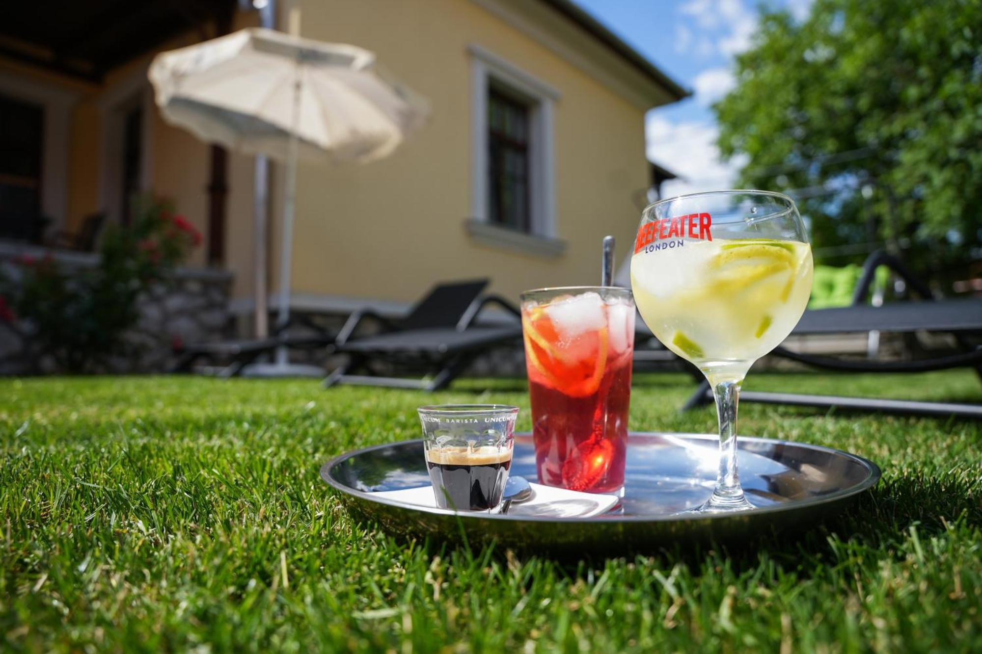 Varkert Deluxe Apartmanhaz Miskolc Eksteriør billede